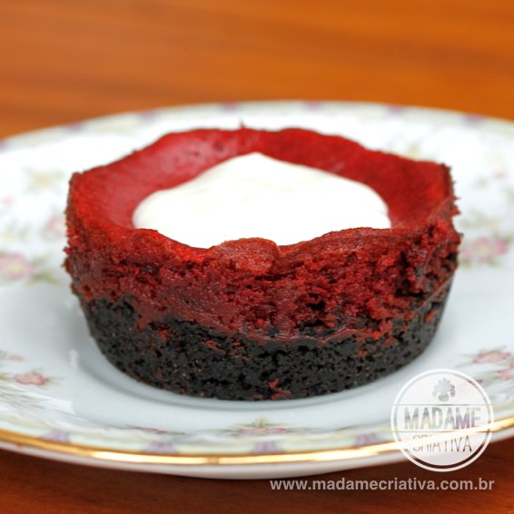 Cheesecake Red Velvet com Oreo - Veludo vermelho - Receita e Passo a Passo com fotos - Madame Criativa www.madamecriativa.com.br