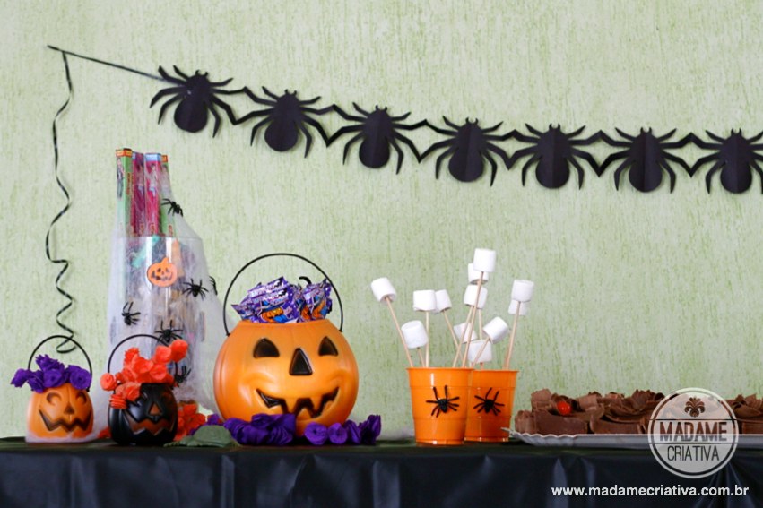 Aniversário tema Halloween - Enfeite de aranha para dia das bruxas - Passo a Passo - PAP - DIY tutorial - How to make spider garland for Halloween