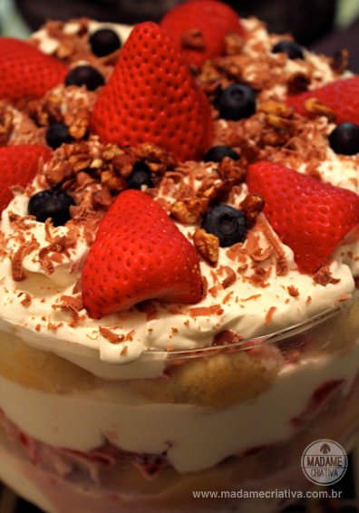 Receita Trifle de morango -  Dicas de como fazer - strawberry trifle recipe - DIY  - Madame Criativa - www.madamecriativa.com.br