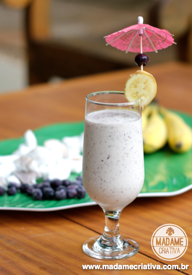 Bebida refrescante e saudável para o Verão - Smoothie de banana, côco, blueberry ou açaí - Banana, coconut and blueberries Smoothie