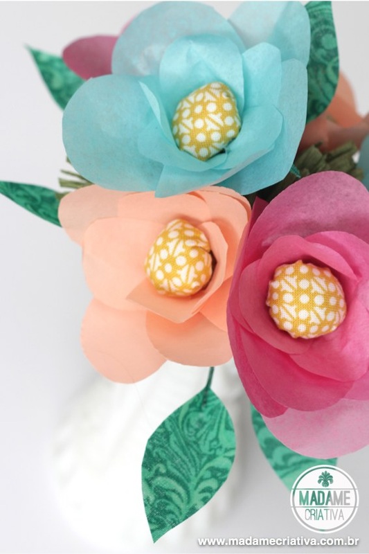 Como fazer flores de Papel de seda com miolo de tecido - Passo a Passo com Fotos - Madame Criativa - How to make tissue paper flowers - DIY
