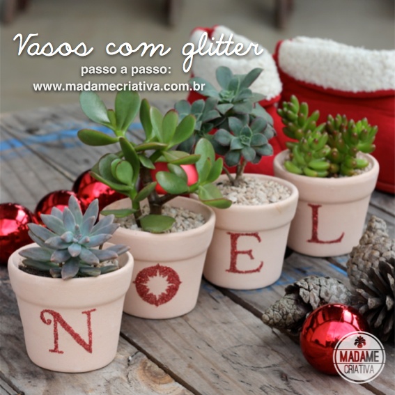 Vasos decorados para o Natal com glitter e adesivo dupla face Silhouette - Decorate vases using Silhouette double sided adhesive and glitter  - Cute idea for Christmas!