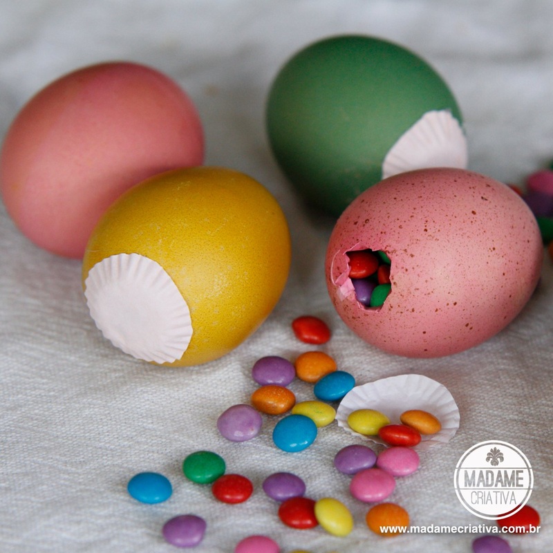 Rechear ovos com confetti - Como tingir casca de ovo-  Passo a passo com fotos - Filling up the eggshells with candy -How to dye eggs shells - DIY tutorial  - Madame Criativa - www.madamecriativa.com.br
